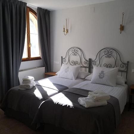 Hotel Monasterio De Tejeda Garaballa ภายนอก รูปภาพ