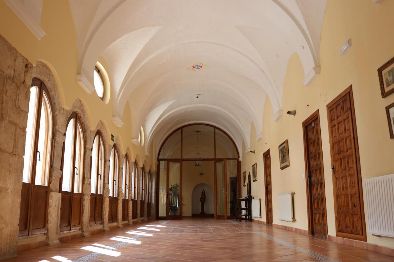 Hotel Monasterio De Tejeda Garaballa ภายนอก รูปภาพ