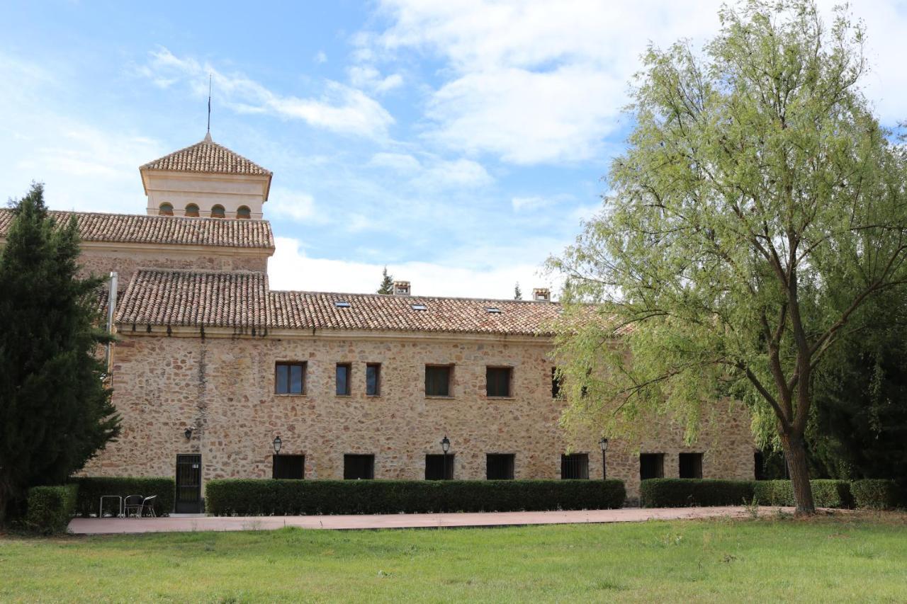 Hotel Monasterio De Tejeda Garaballa ภายนอก รูปภาพ