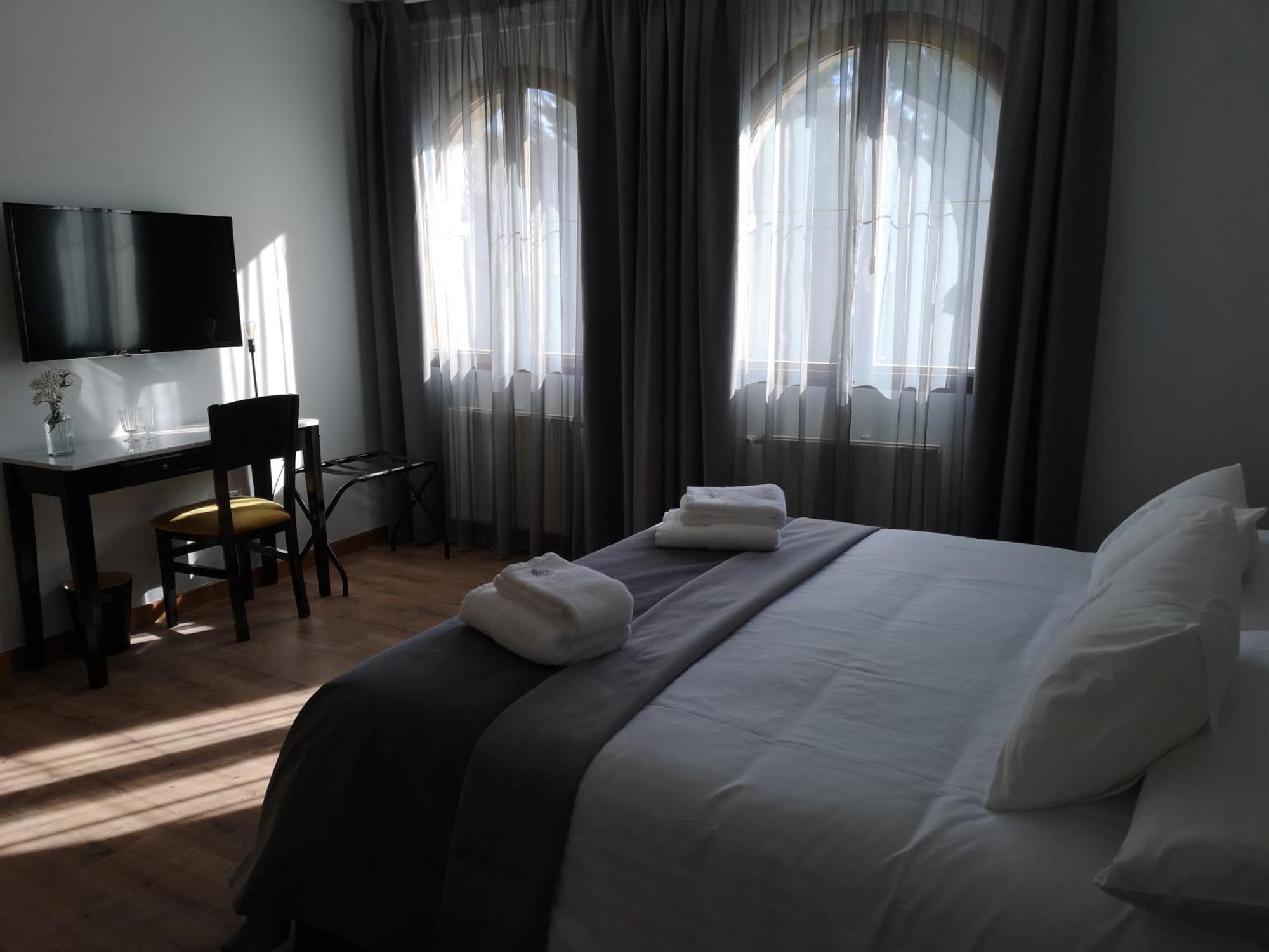 Hotel Monasterio De Tejeda Garaballa ภายนอก รูปภาพ