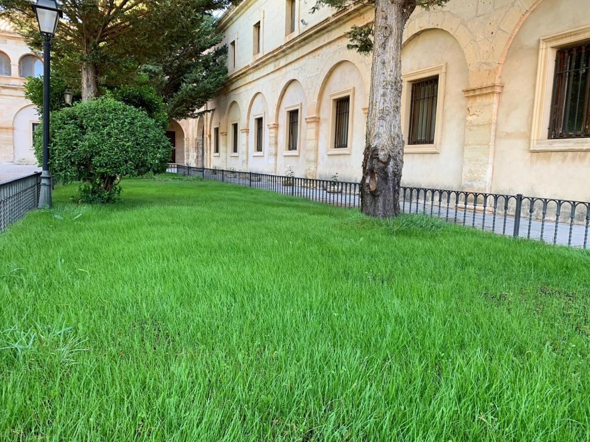 Hotel Monasterio De Tejeda Garaballa ภายนอก รูปภาพ