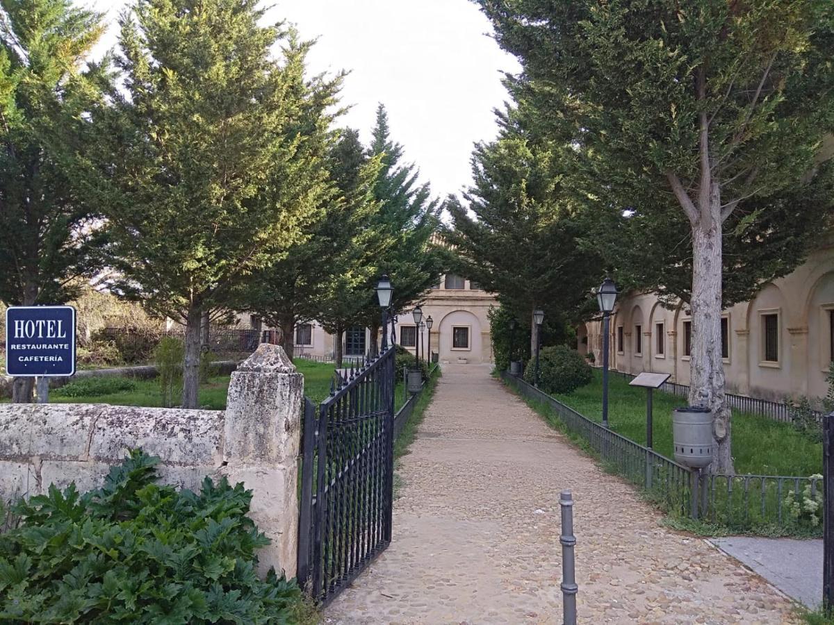 Hotel Monasterio De Tejeda Garaballa ภายนอก รูปภาพ